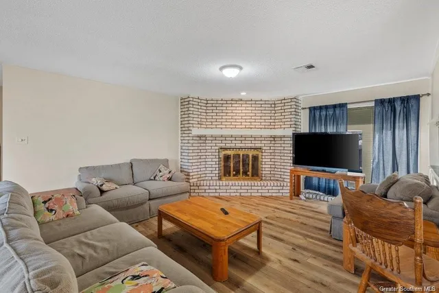 $2,500 | 4900 East St Charles Avenue, Lake Charles, LA 70605