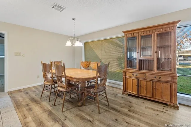 $2,500 | 4900 East St Charles Avenue, Lake Charles, LA 70605