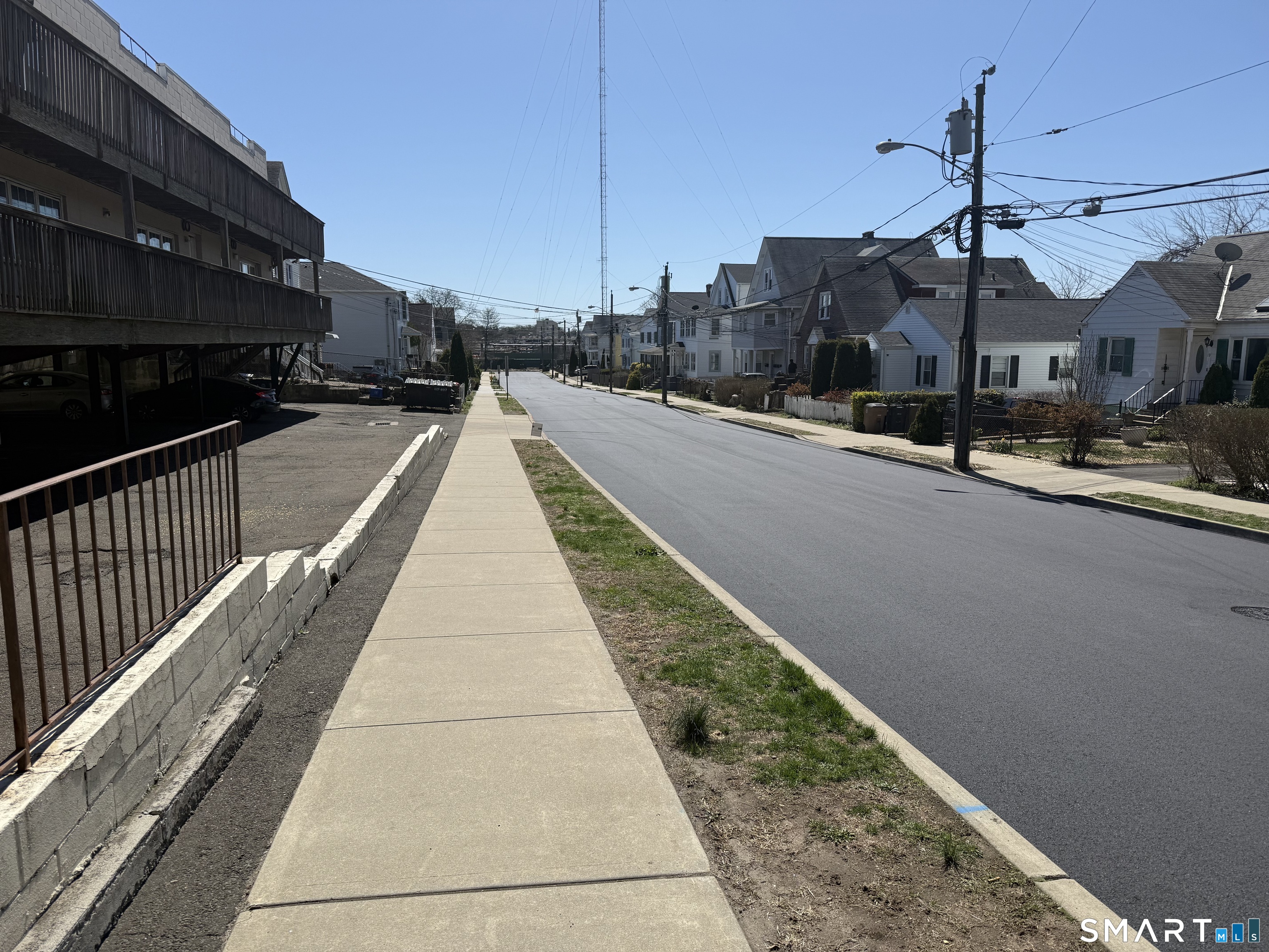 8 Wardwell Street, Unit 5 Stamford, CT 06902 - Photo 11 of 13 a view of a house with a street
