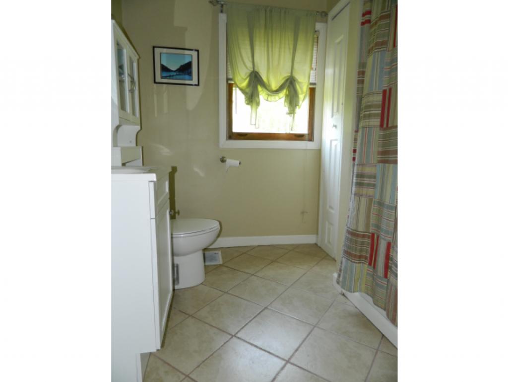 262 Lafayette Road Bristol, VT 05443 - Photo 13 of 21