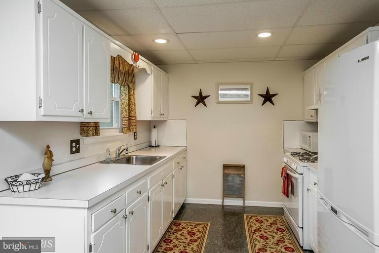 108 Bywood Road Elkton, MD 21921 - Photo 8 of 30 Nice & Clean...