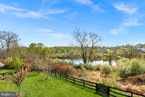 $1,150,000 | 35829 Peninsula Court, Round Hill, VA 20141