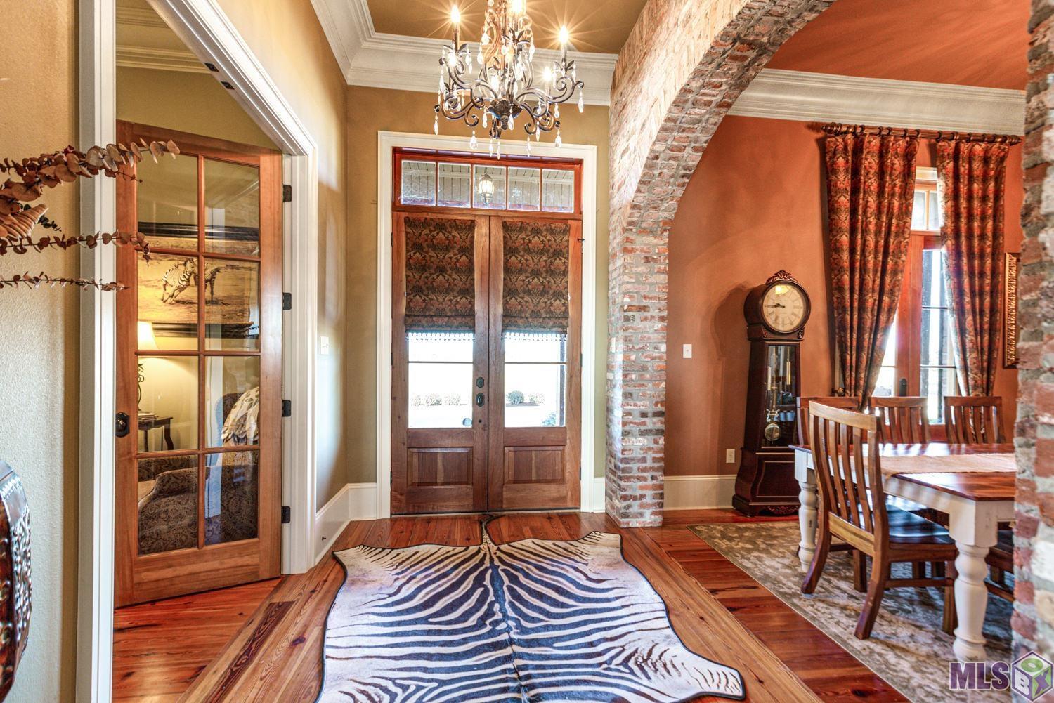 21808 Rabbit Run Drive Baton Rouge, LA 70817 - Photo 22 of 50 Front Foyer