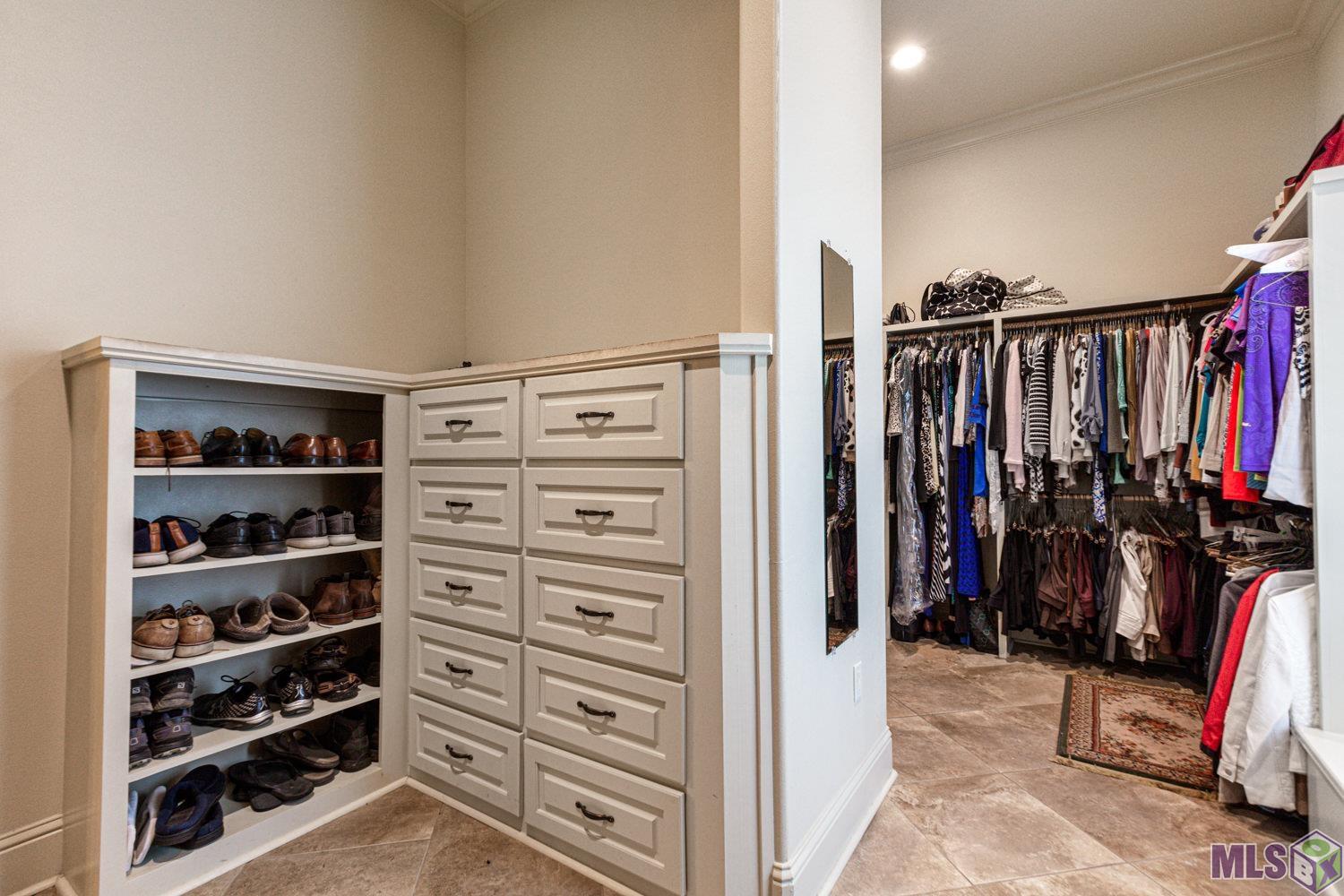 21808 Rabbit Run Drive Baton Rouge, LA 70817 - Photo 29 of 50 see tour for full closet walk-thru