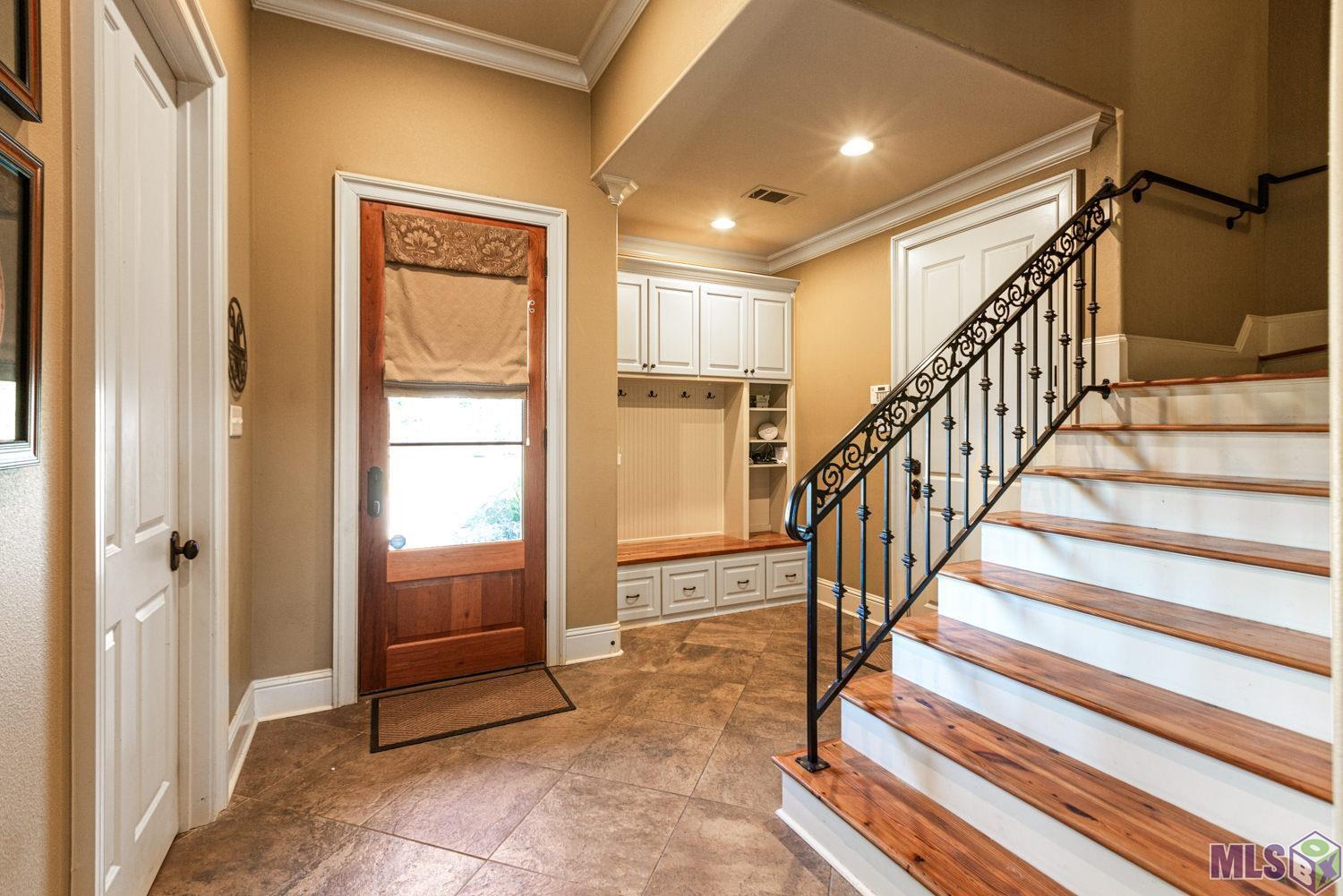 21808 Rabbit Run Drive Baton Rouge, LA 70817 - Photo 35 of 50 Mudroom