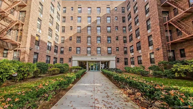 $279,000 | 80-35 Springfield Boulevard, Unit 4F | Oakland Gardens