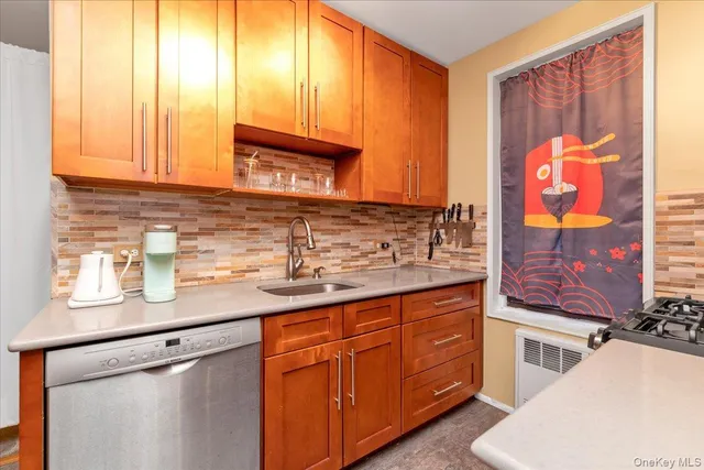 $279,000 | 80-35 Springfield Boulevard, Unit 4F | Oakland Gardens