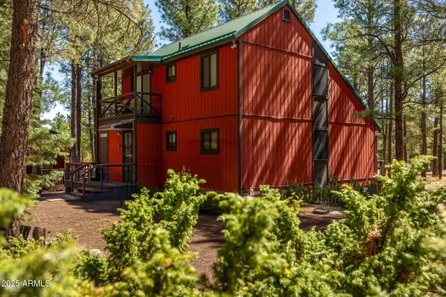 $475,000 | 11 North County Road, Greer, AZ 85927