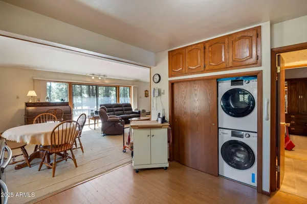 $475,000 | 11 North County Road, Greer, AZ 85927