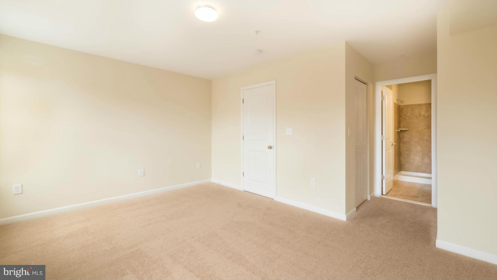 4628 Dillon Place Baltimore, MD 21224 - Photo 16 of 30 a view of an empty room