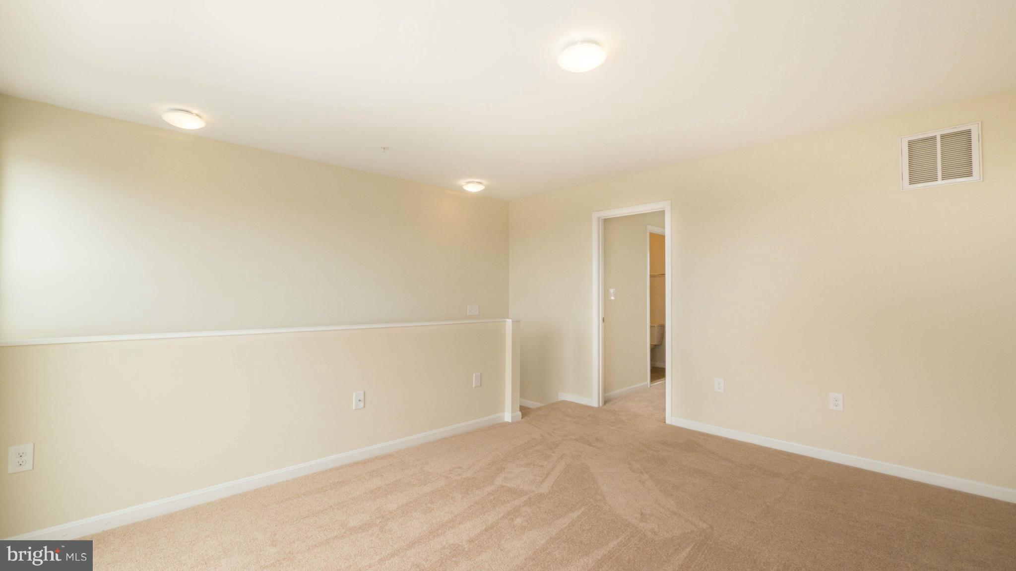 4628 Dillon Place Baltimore, MD 21224 - Photo 25 of 30 a view of an empty room