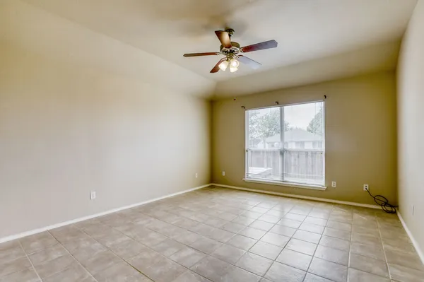 $310,000 | 100 Antietam Trail, Elgin, TX 78621