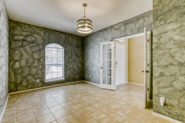 $310,000 | 100 Antietam Trail, Elgin, TX 78621