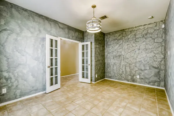 $310,000 | 100 Antietam Trail, Elgin, TX 78621