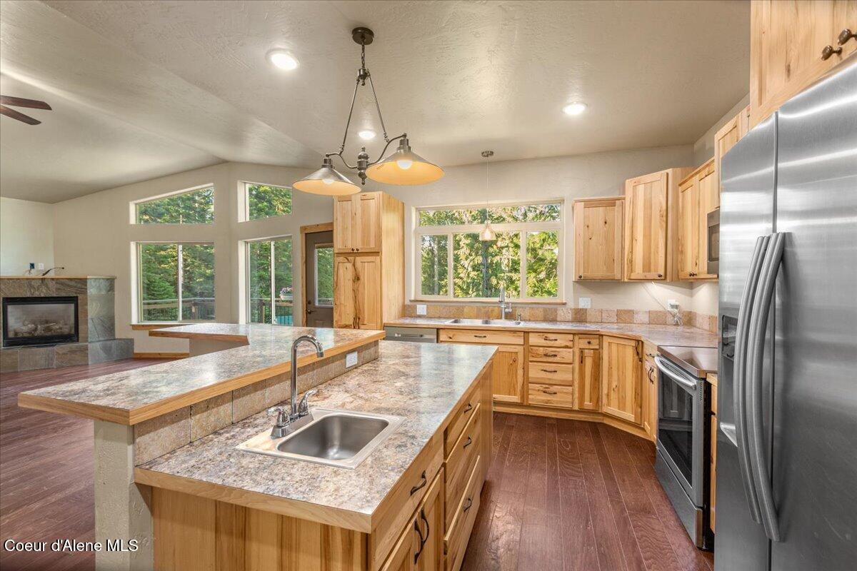 17727 South Bull Run Road Cataldo, ID 83810 - Photo 18 of 72 20-17727 S Bull Run Rd_RedHogMedia