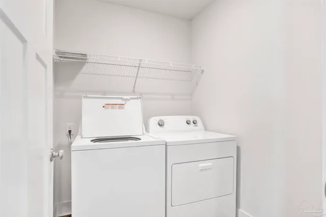 $2,350 | 4932 Valor Court, Pace, FL 32571