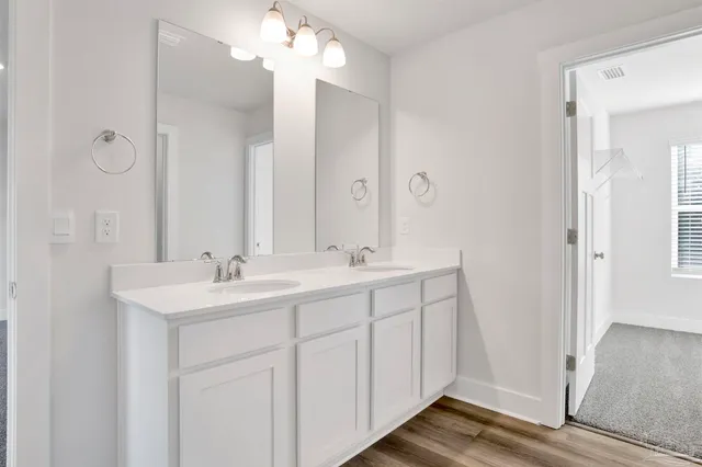 $2,350 | 4932 Valor Court, Pace, FL 32571