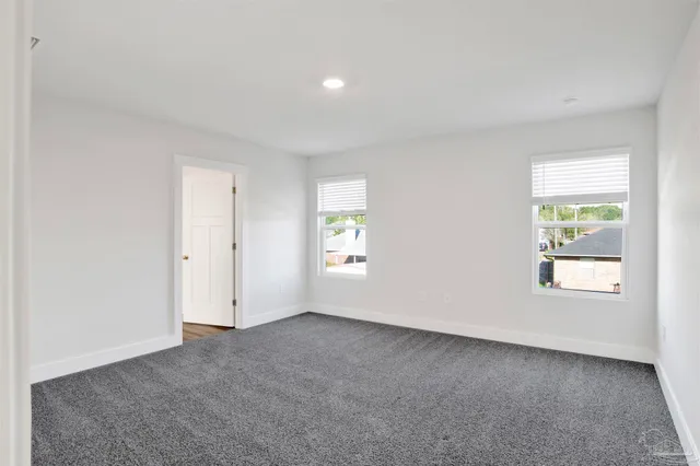 $2,350 | 4932 Valor Court, Pace, FL 32571