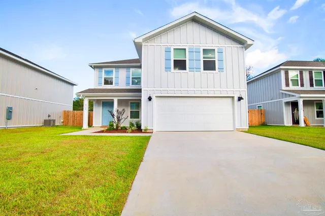 $2,350 | 4932 Valor Court, Pace, FL 32571