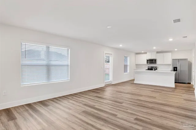 $2,350 | 4932 Valor Court, Pace, FL 32571