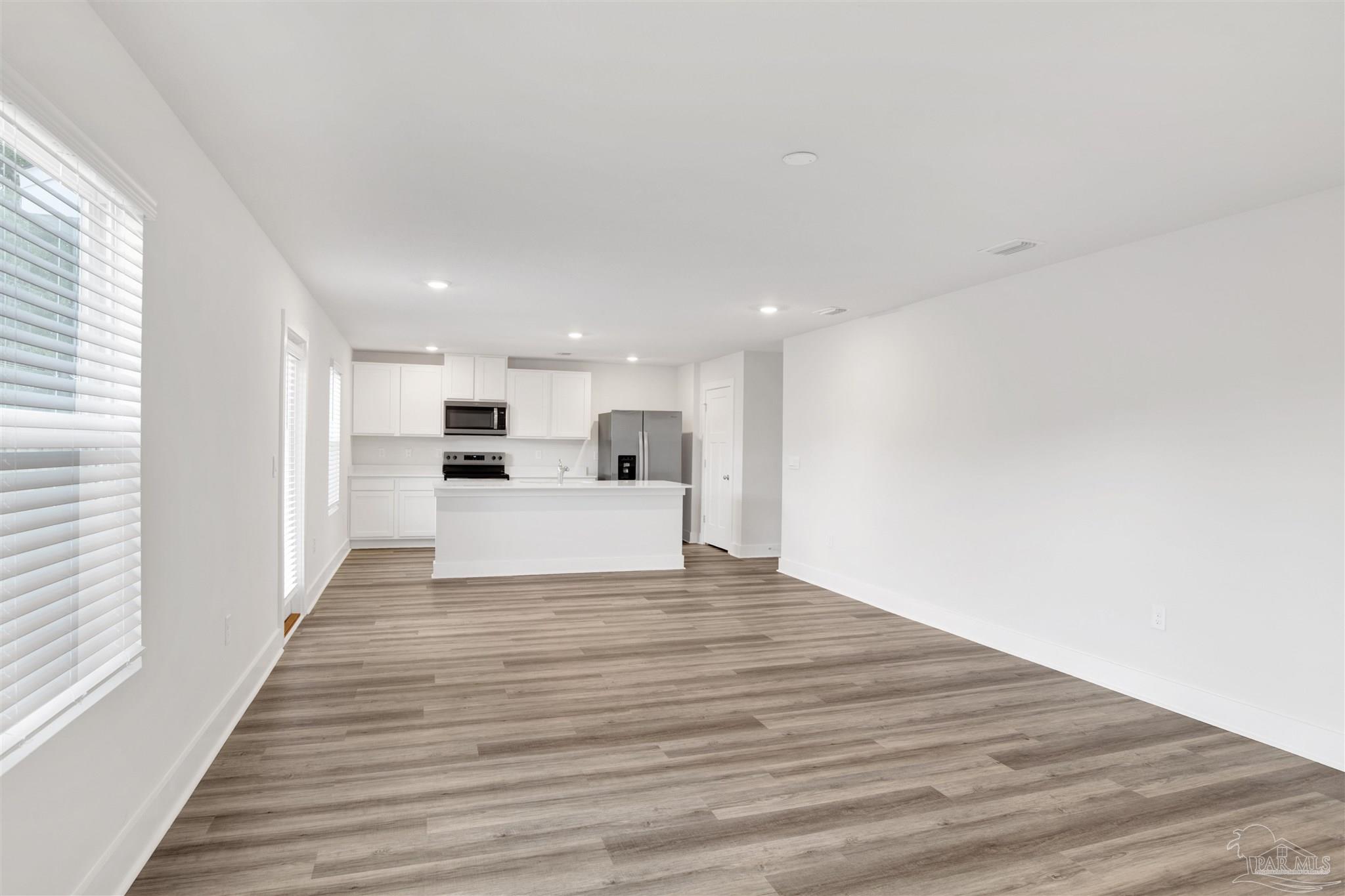 4932 Valor Court Pace, FL 32571 - Photo 8 of 28