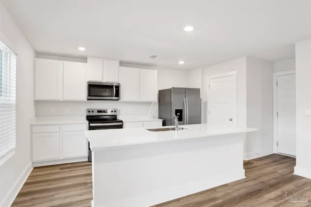 $2,350 | 4932 Valor Court, Pace, FL 32571