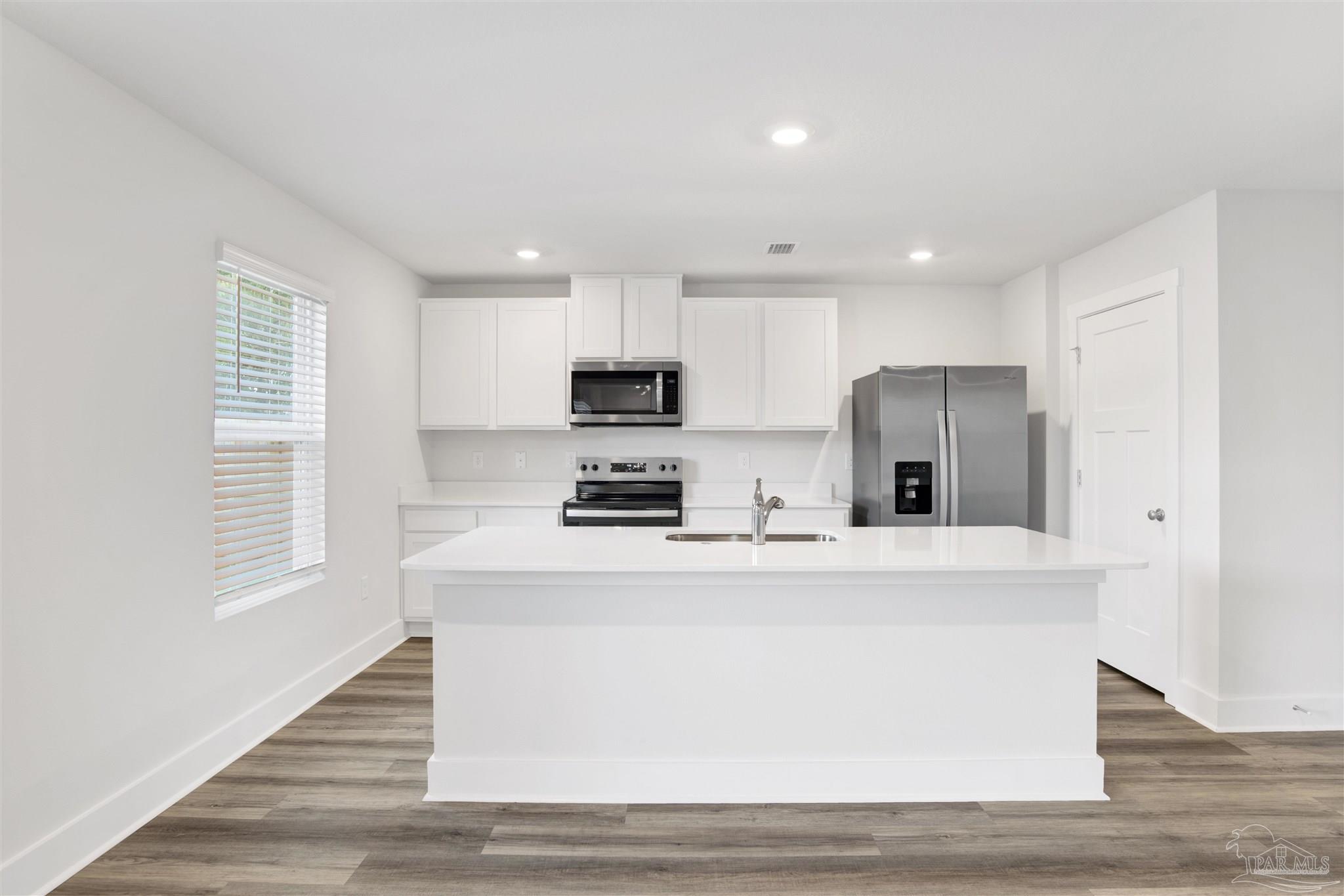 4932 Valor Court Pace, FL 32571 - Photo 10 of 28