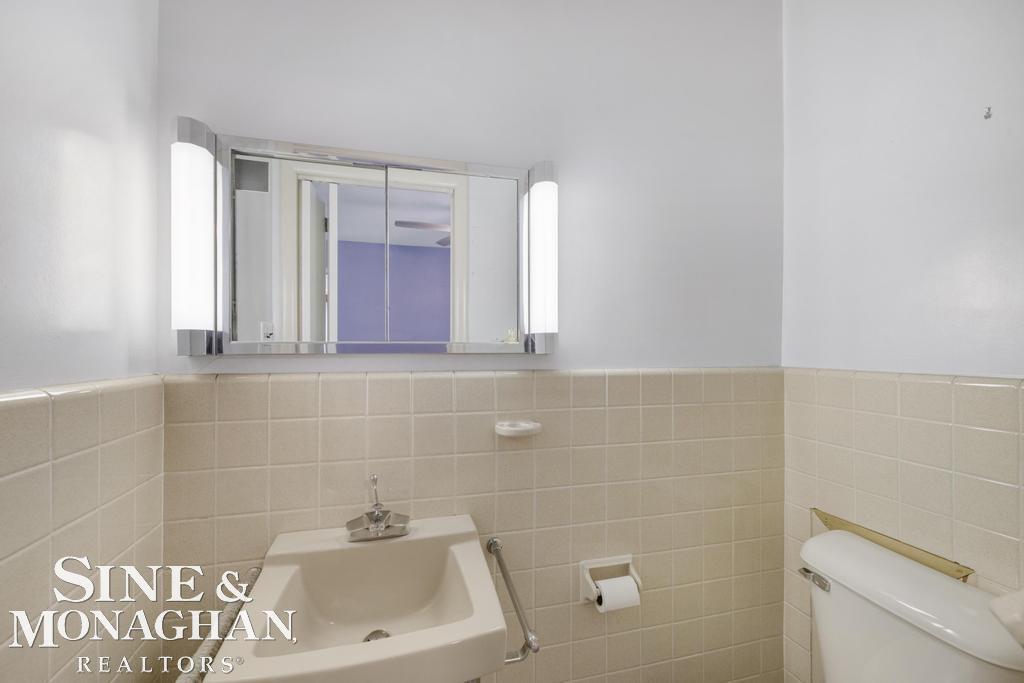 840 Harcourt Road Grosse Pointe, MI 48230 - Photo 21 of 36