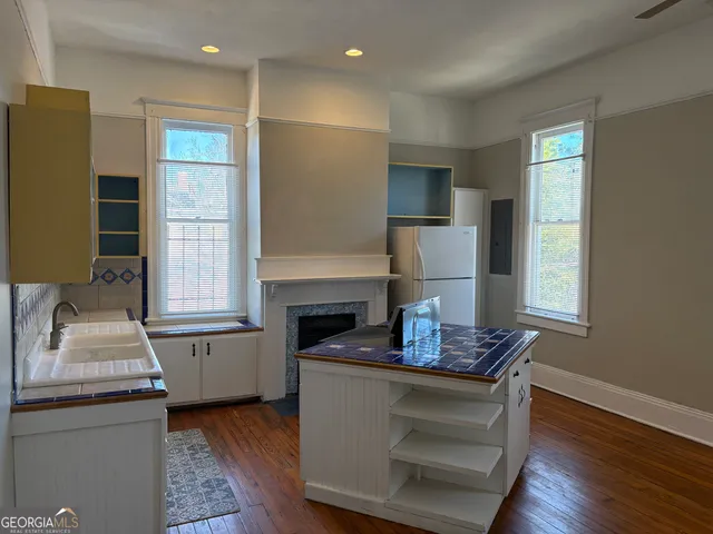 $2,200 | 836 East Henry Street, Unit C, Savannah, GA 31401