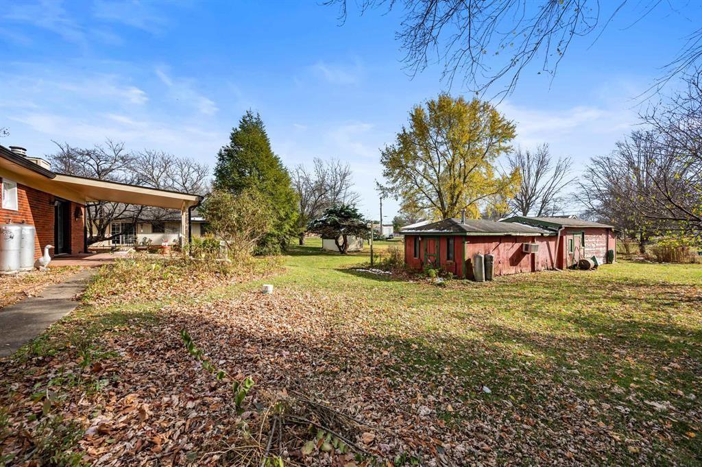 9305 West River Road Yorktown, IN 47396 - Photo 21 of 22 Gallery Image 21