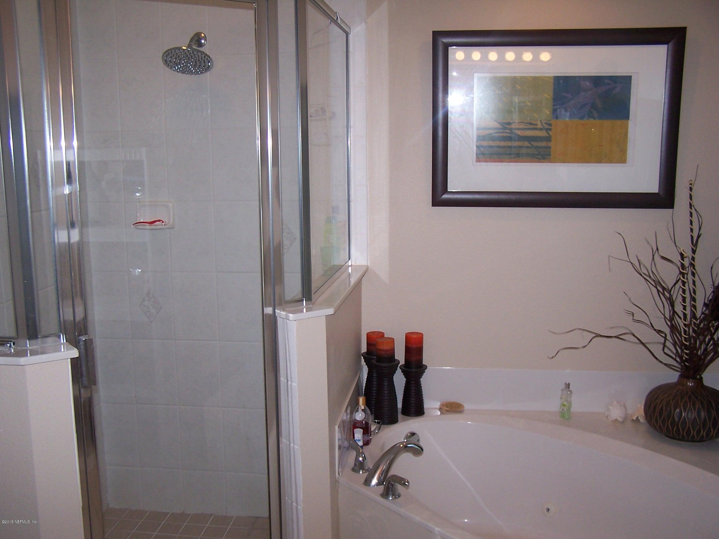 2 Reybell Lane Palm Coast, FL 32164 - Photo 34 of 43 Masterbath Tub & Shower