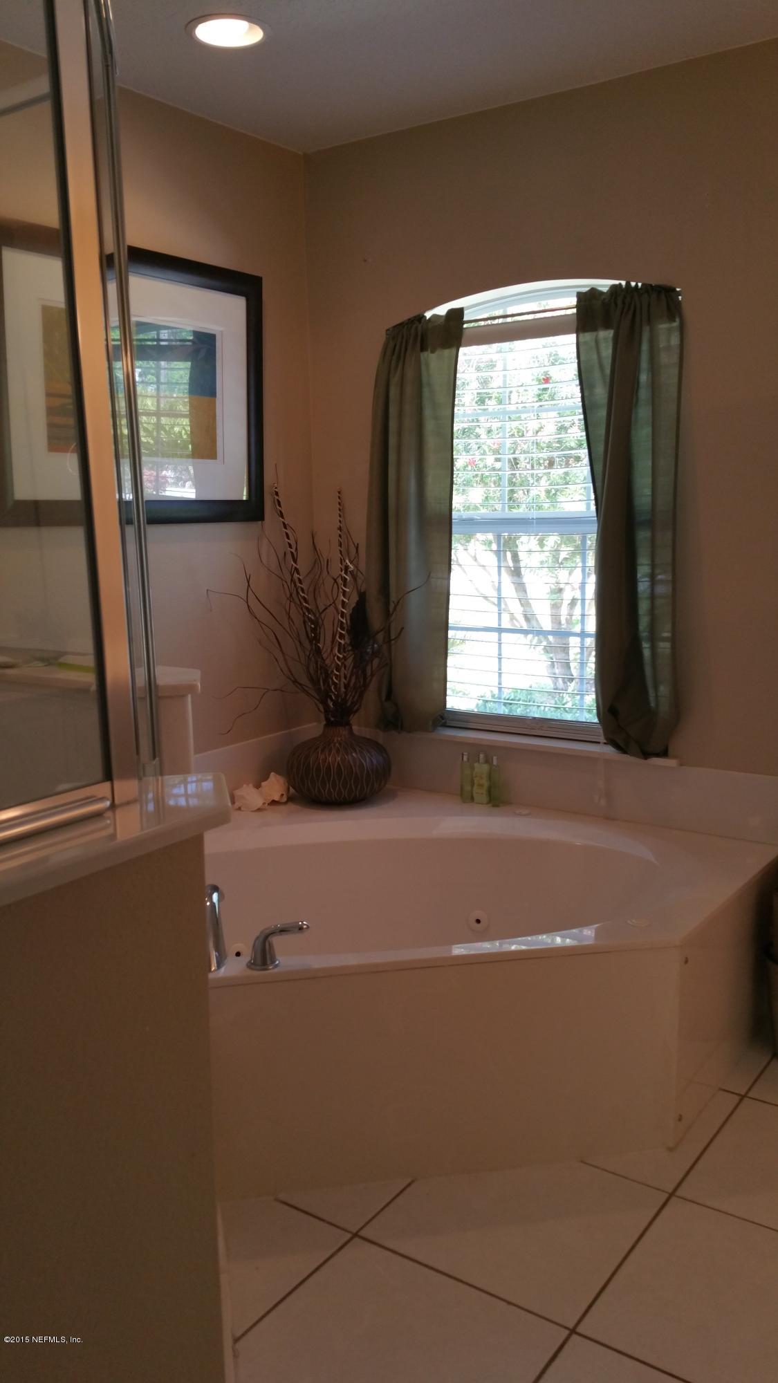 2 Reybell Lane Palm Coast, FL 32164 - Photo 35 of 43 Materbath 4