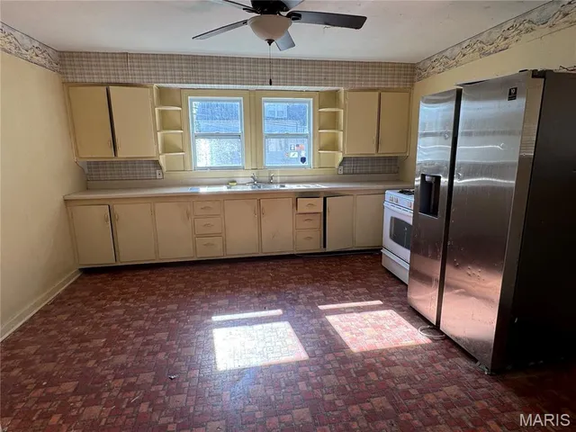 $49,900 | 1101 North Main Street, Poplar Bluff, MO 63901