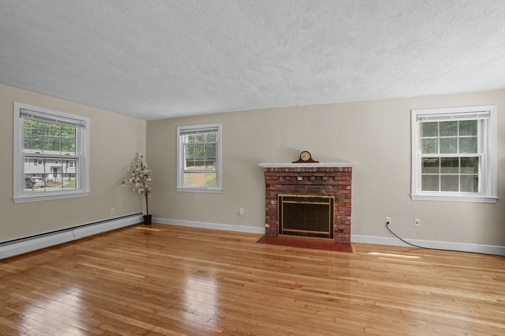 19 Stag Drive Billerica, MA 01821 - Photo 17 of 36