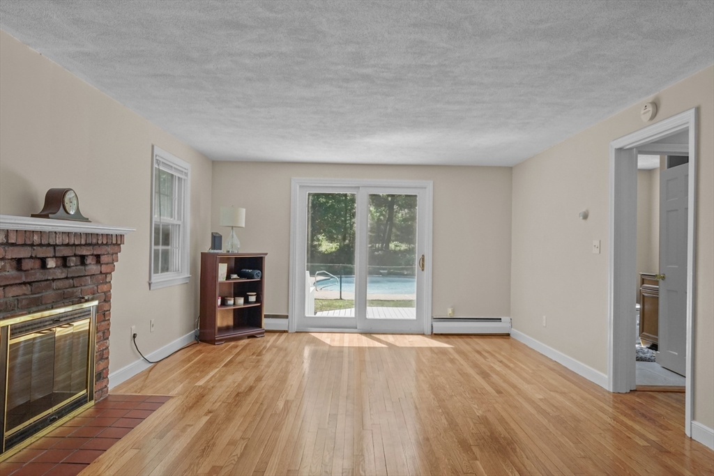 19 Stag Drive Billerica, MA 01821 - Photo 18 of 36