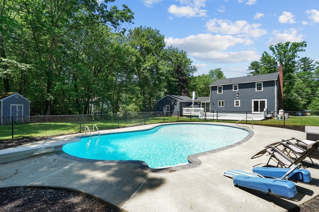 19 Stag Drive Billerica, MA 01821 - Photo 2 of 36