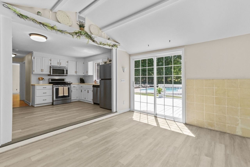 19 Stag Drive Billerica, MA 01821 - Photo 9 of 36