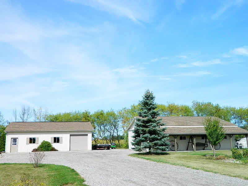 1135 North Fraser Road Pinconning, MI 48650 - Photo 2 of 32