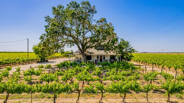 $1,649,000 | 7826 Road 28, Madera, CA 93637