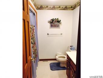 22720 McClusky Road Jerseyville, IL 62052 - Photo 13 of 21 Gallery Image 13