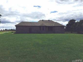 22720 McClusky Road Jerseyville, IL 62052 - Photo 16 of 21 Gallery Image 16