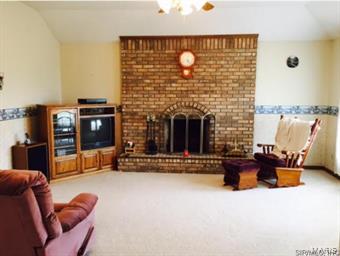 22720 McClusky Road Jerseyville, IL 62052 - Photo 6 of 21 Gallery Image 6