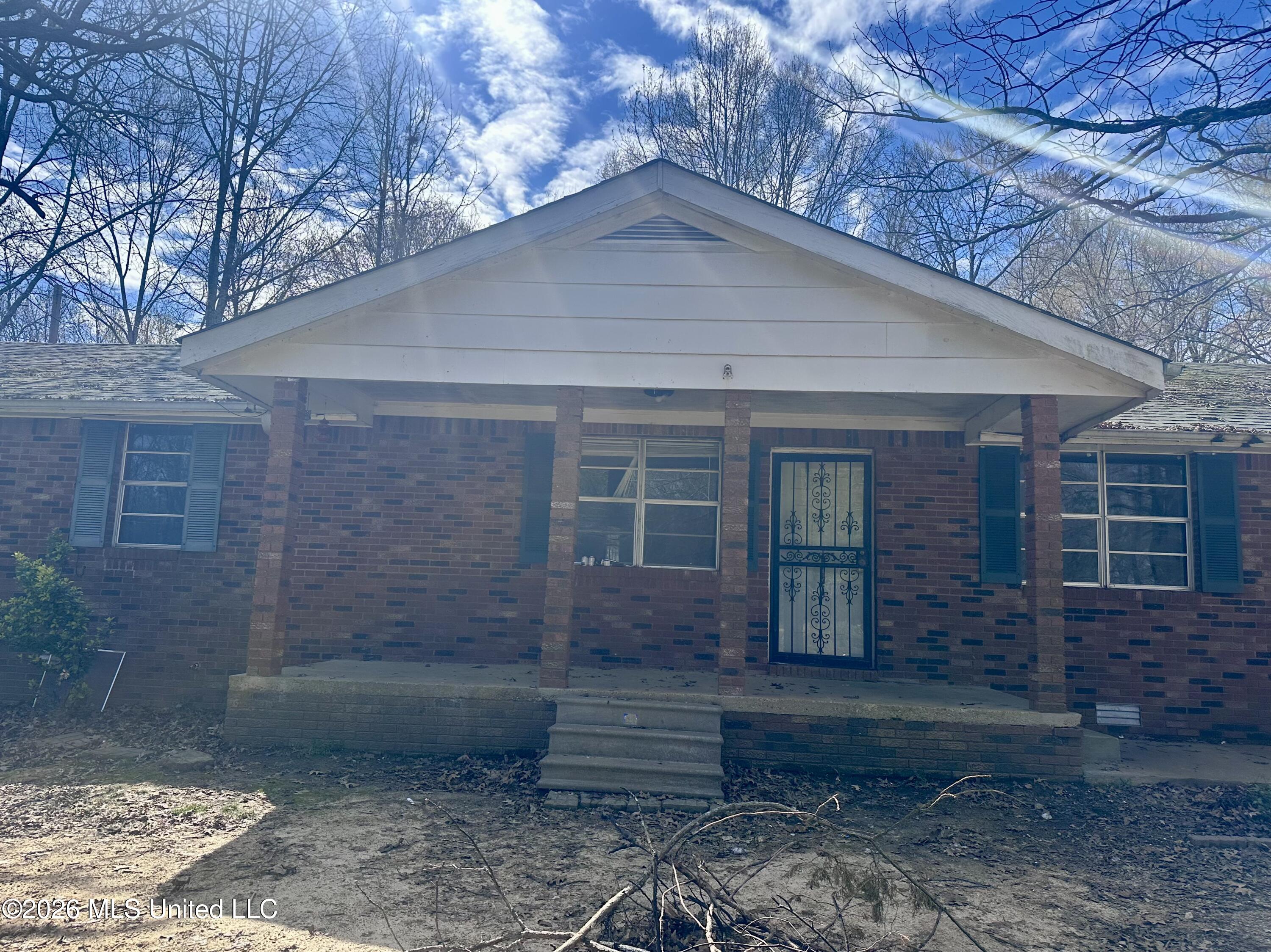 10591 Woolsey Road Olive Branch, MS 38654 - Photo 1 of 24 Covered Front Porch