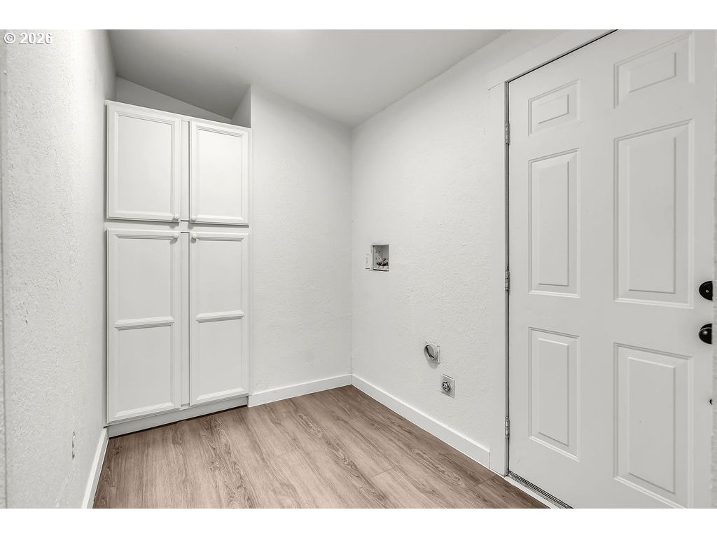 1477 June Way Woodburn, OR 97071 - Photo 28 of 34 a view of an empty room