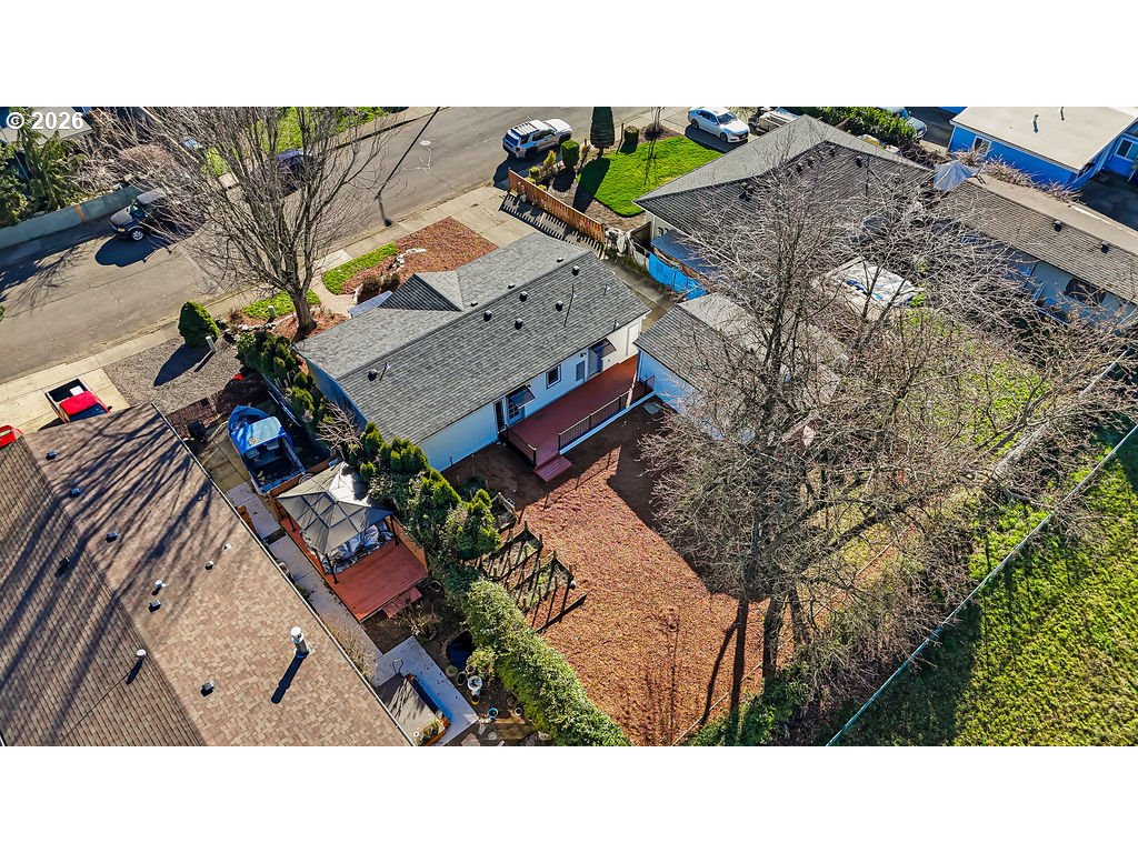 1477 June Way Woodburn, OR 97071 - Photo 34 of 34 a black and white photo of a house