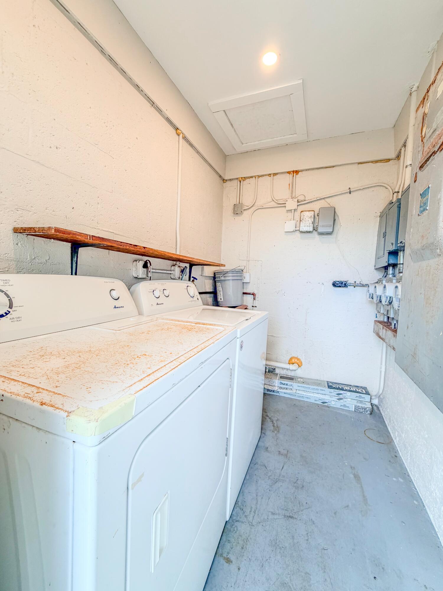 541 Northeast 44th Street, Unit C Boca Raton, FL 33431 - Photo 11 of 16 IMG_2107