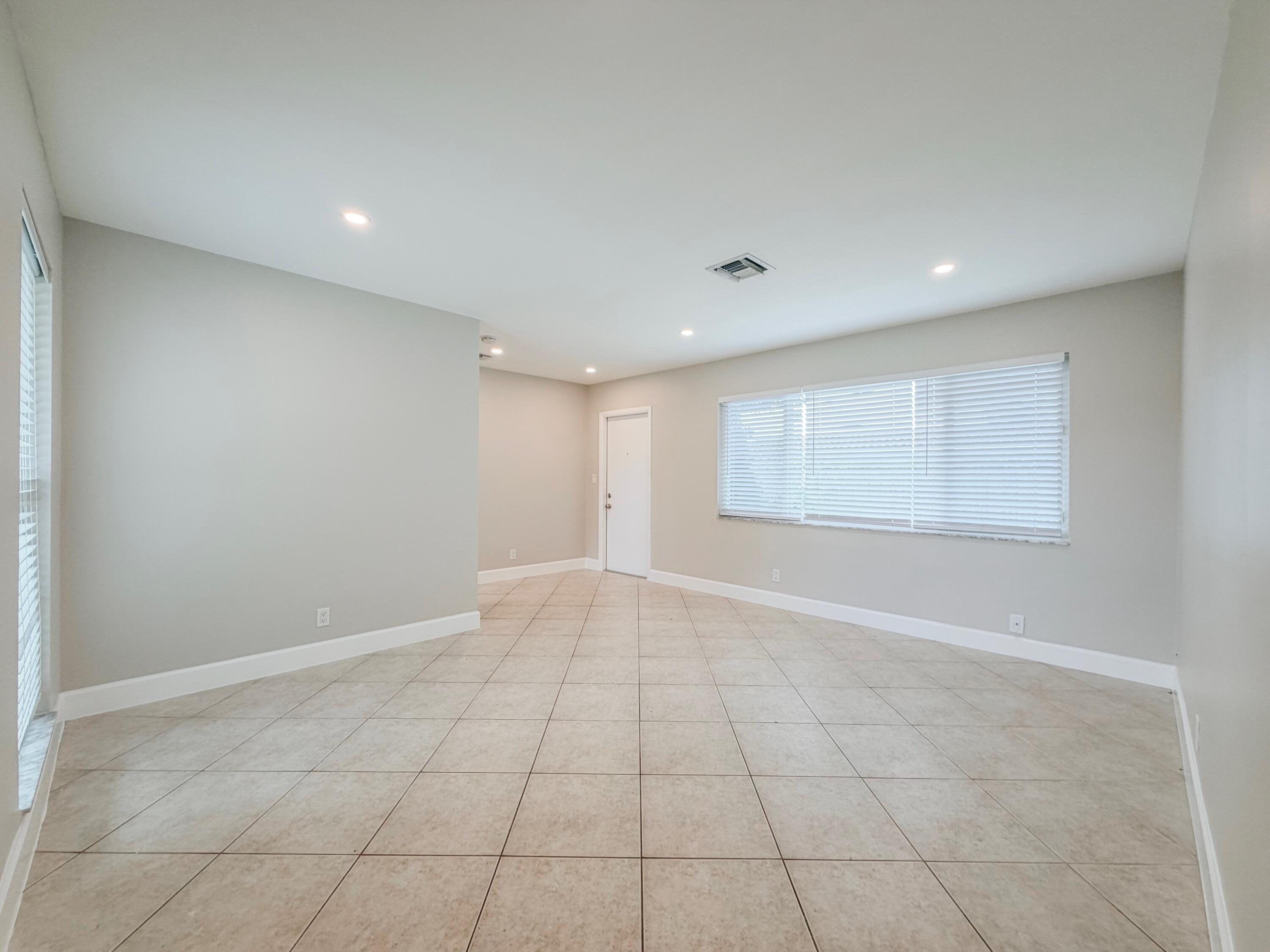 541 Northeast 44th Street, Unit C Boca Raton, FL 33431 - Photo 3 of 16 IMG_2096