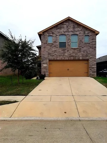 $1,850 | 712 River Hill Lane, Fort Worth, TX 76114
