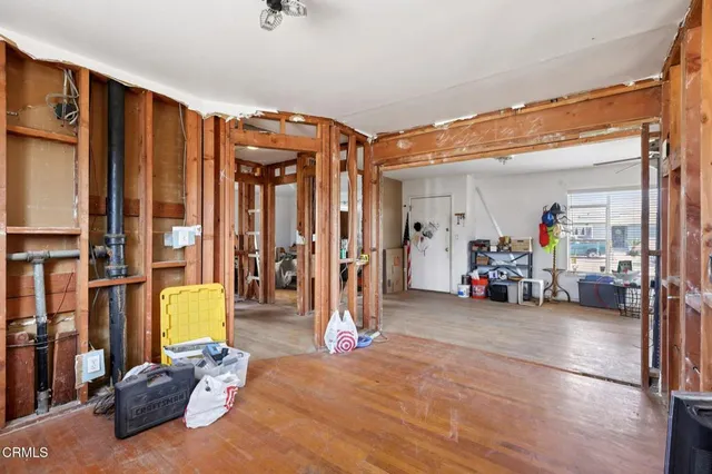 $549,000 | 139 Stanford Avenue, Oxnard, CA 93036