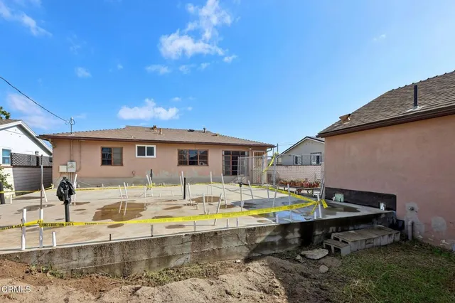 $549,000 | 139 Stanford Avenue, Oxnard, CA 93036